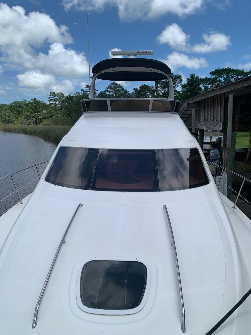 45' 2004 Sea Ray 420 Sedan Bridge