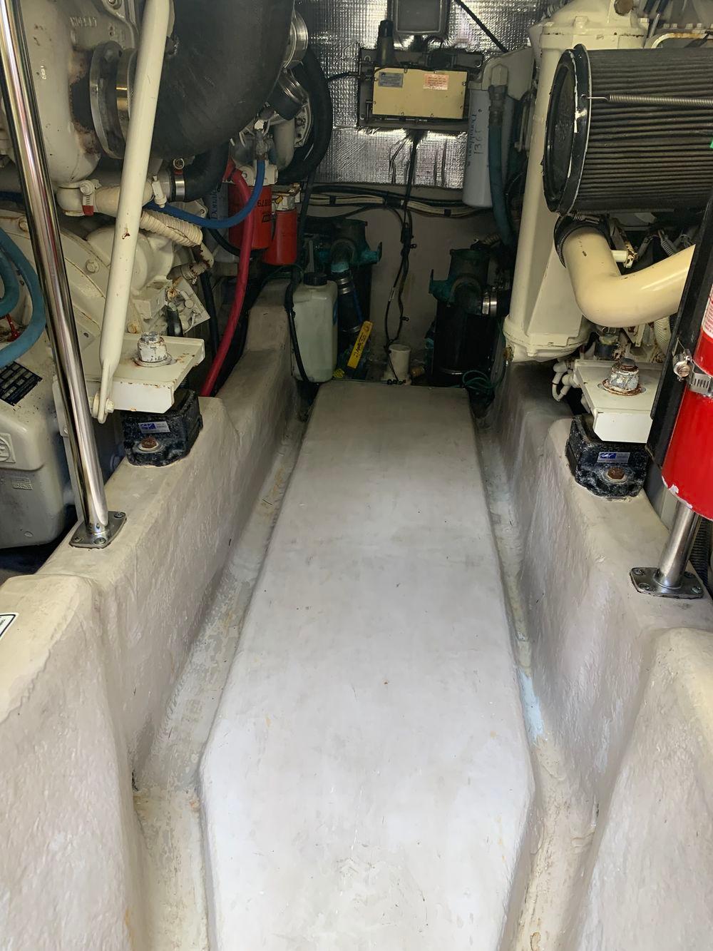 45' 2004 Sea Ray 420 Sedan Bridge