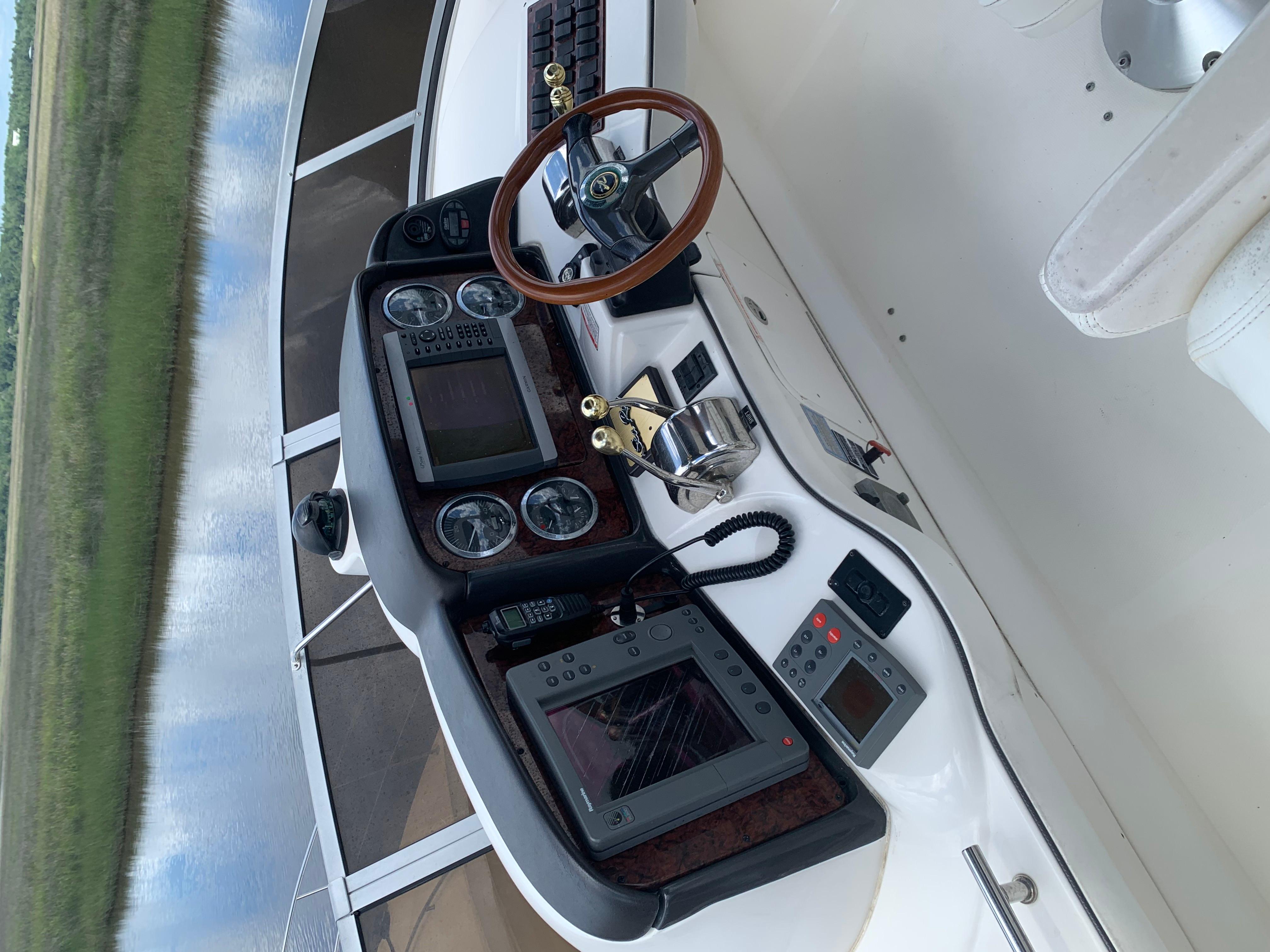 45' 2004 Sea Ray 420 Sedan Bridge