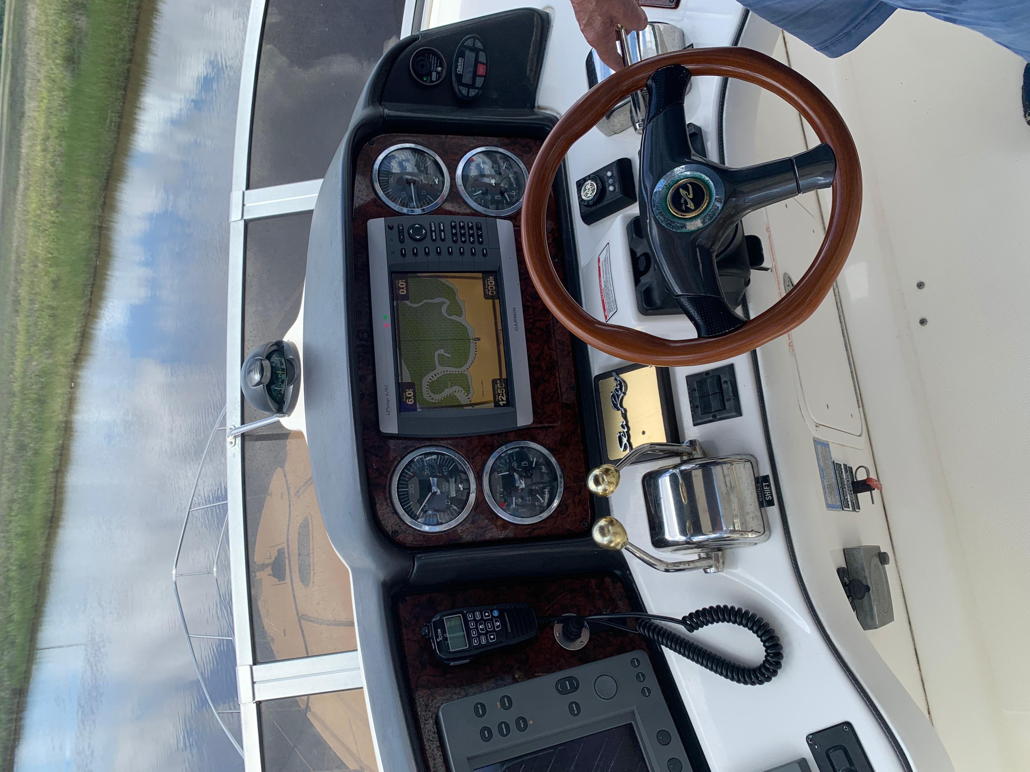 45' 2004 Sea Ray 420 Sedan Bridge