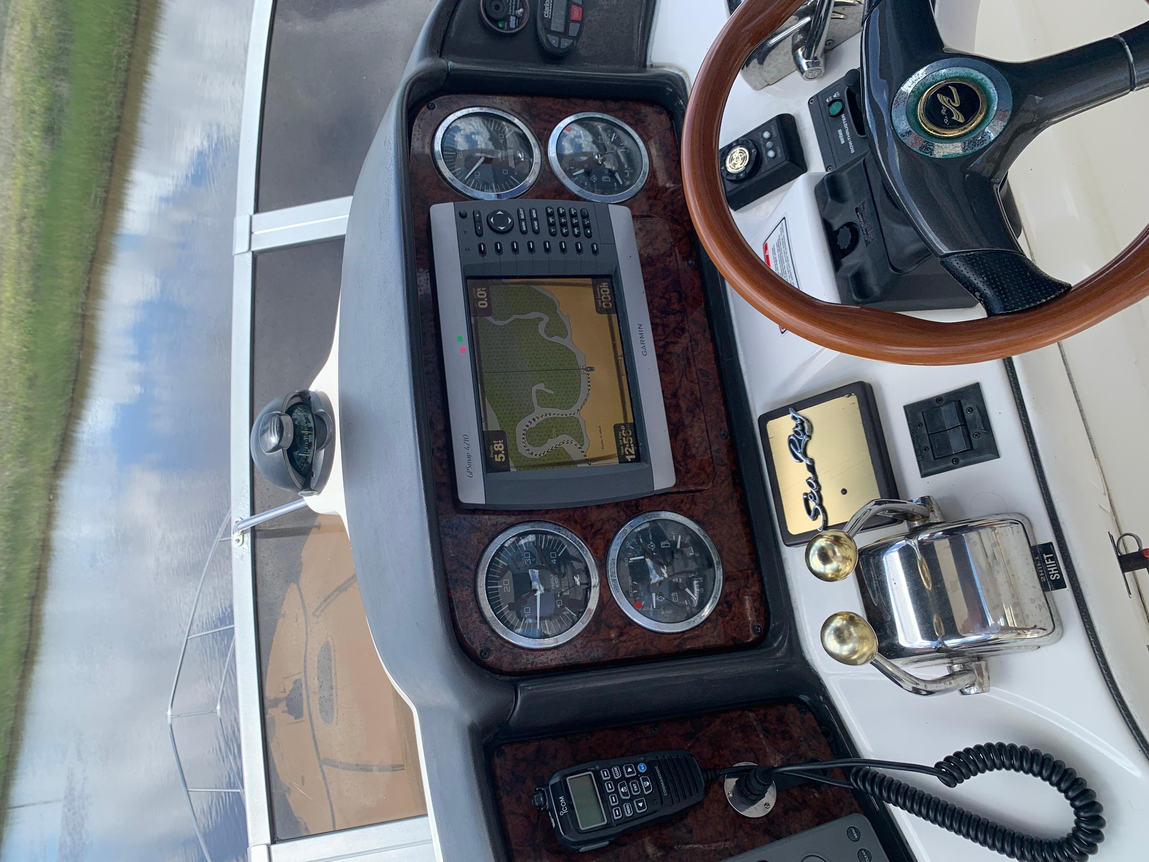 45' 2004 Sea Ray 420 Sedan Bridge