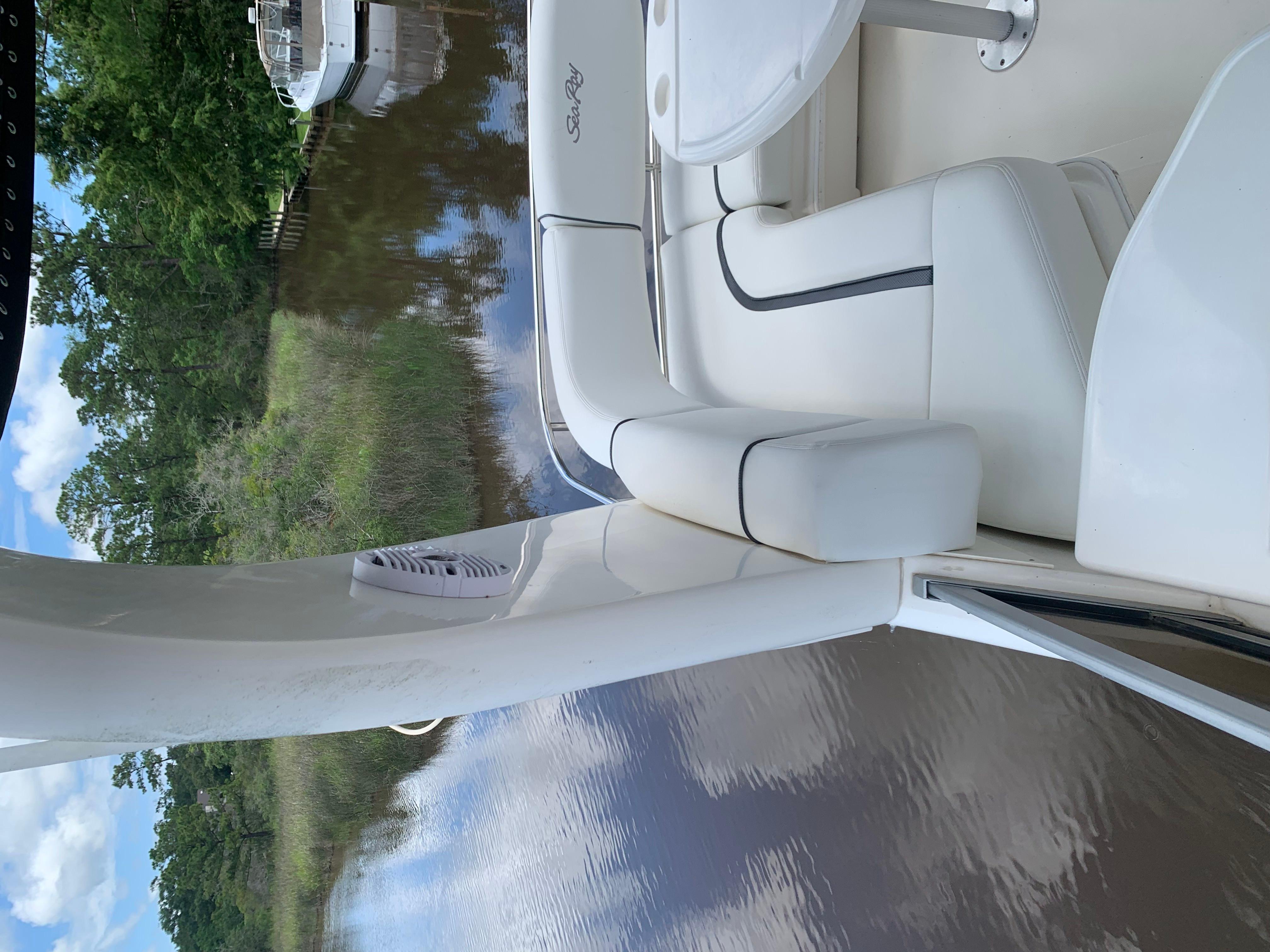 45' 2004 Sea Ray 420 Sedan Bridge