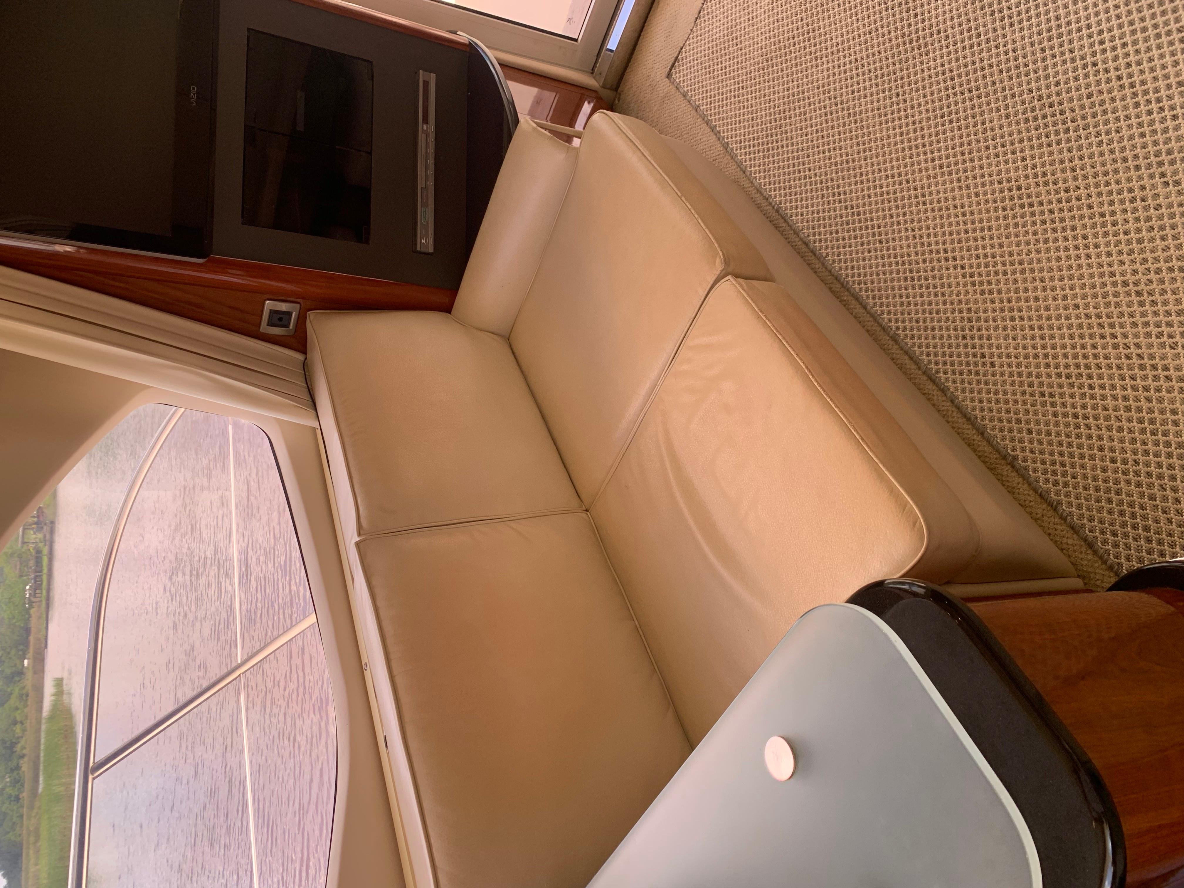 45' 2004 Sea Ray 420 Sedan Bridge