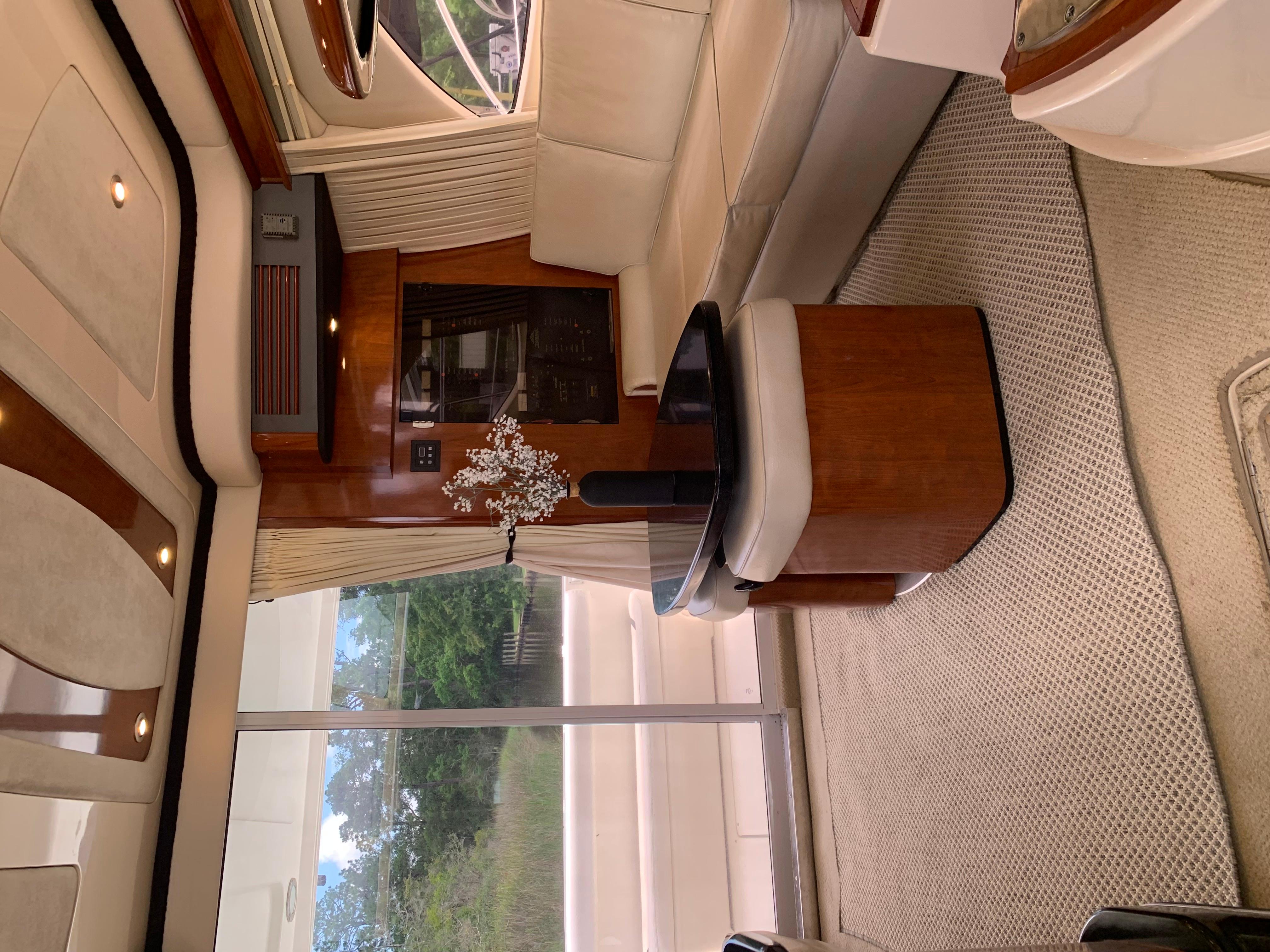 45' 2004 Sea Ray 420 Sedan Bridge