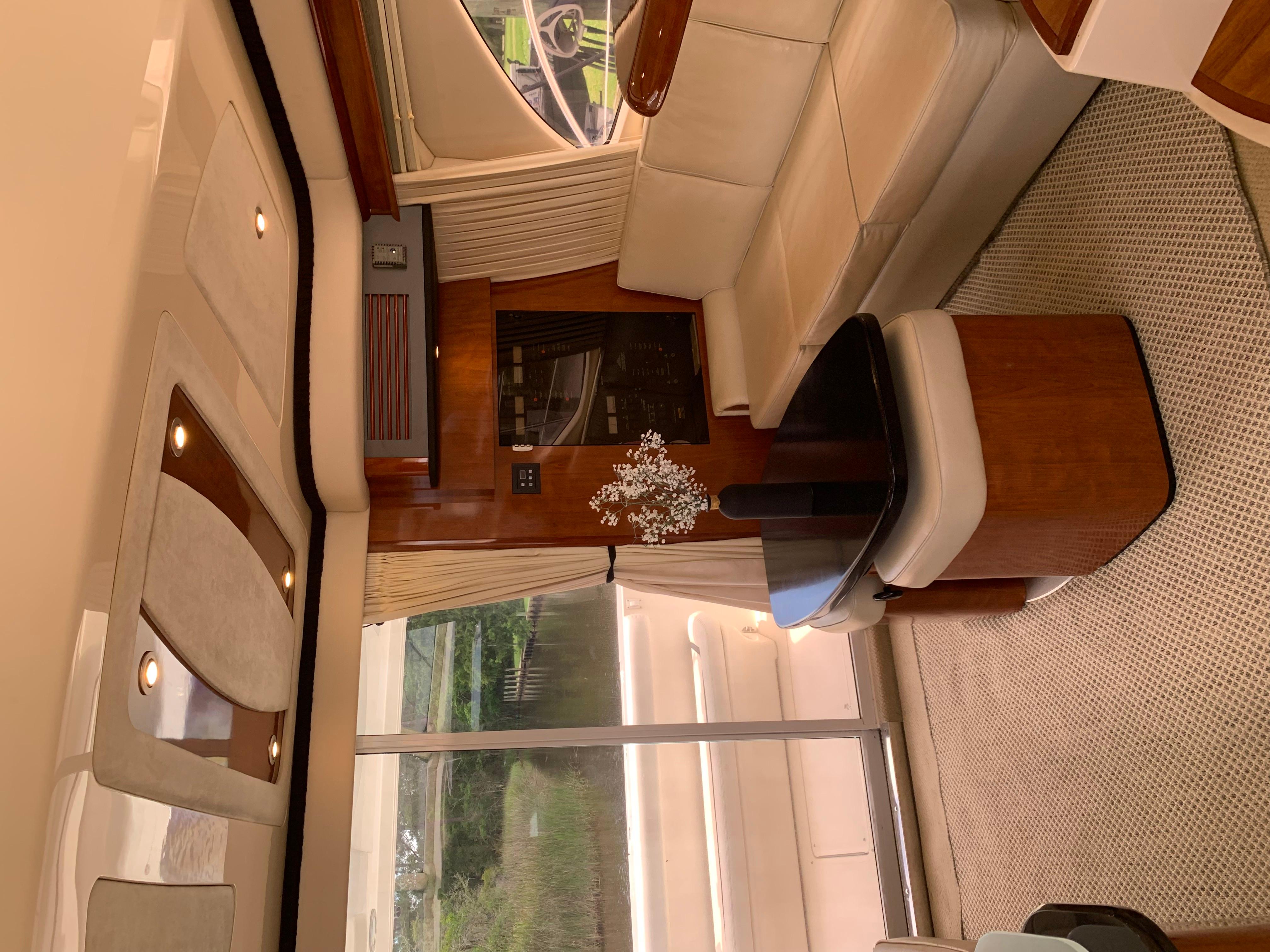 45' 2004 Sea Ray 420 Sedan Bridge