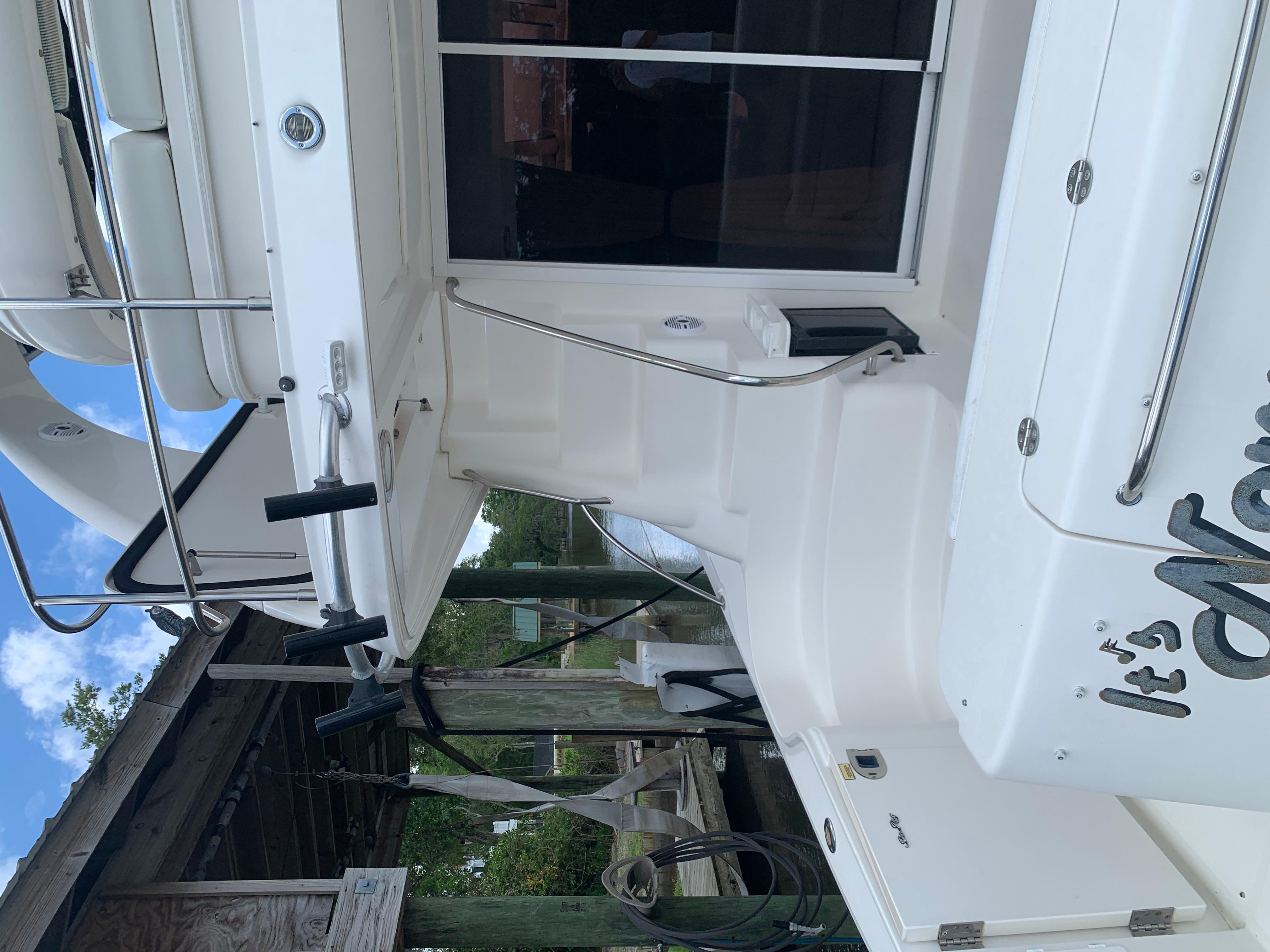 45' 2004 Sea Ray 420 Sedan Bridge