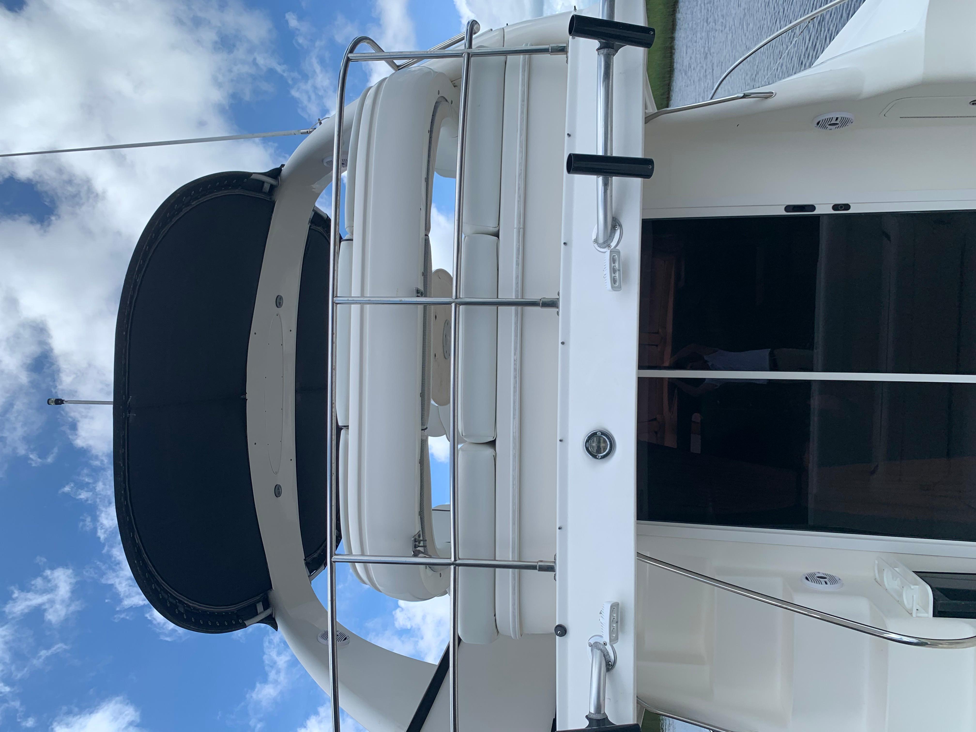 45' 2004 Sea Ray 420 Sedan Bridge