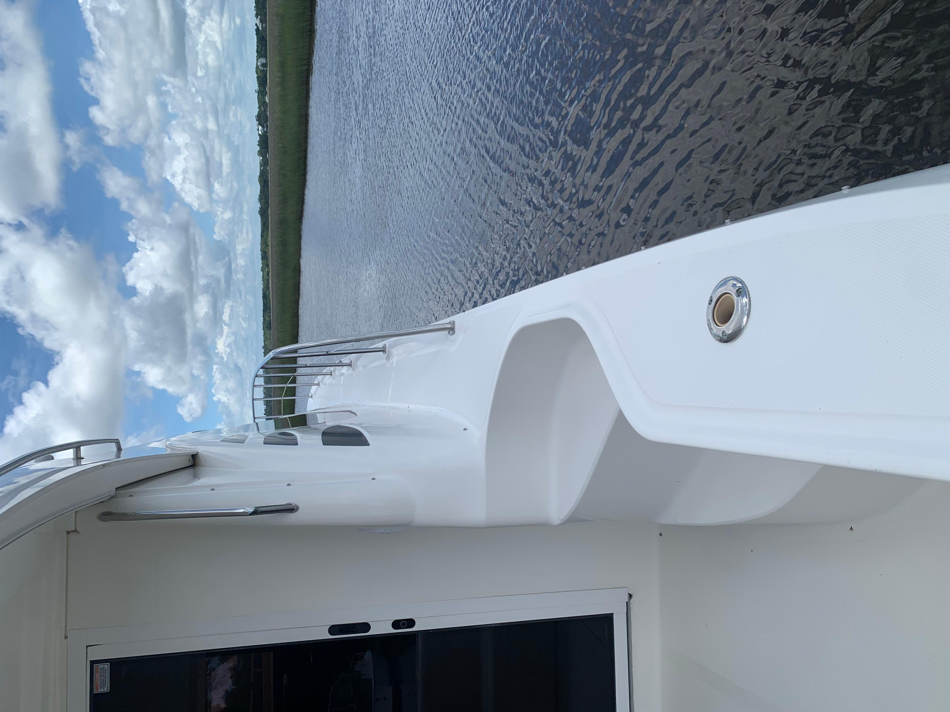 45' 2004 Sea Ray 420 Sedan Bridge