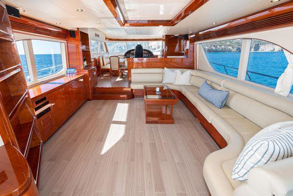72' 2023 Massimo Marine Sunbird Motoryacht