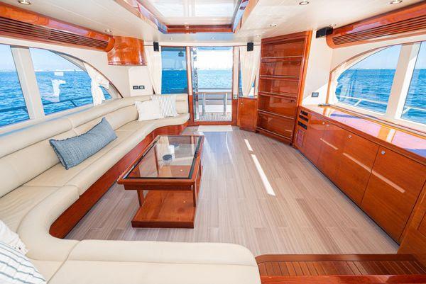 72' 2023 Massimo Marine Sunbird Motoryacht