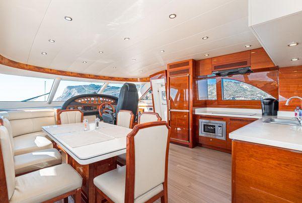 72' 2023 Massimo Marine Sunbird Motoryacht