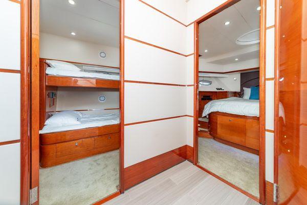 72' 2023 Massimo Marine Sunbird Motoryacht