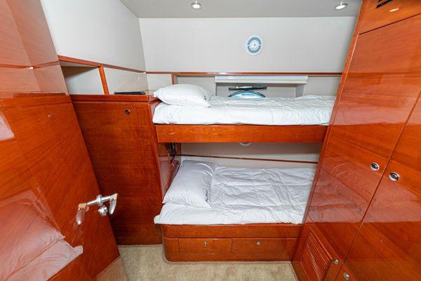 72' 2023 Massimo Marine Sunbird Motoryacht