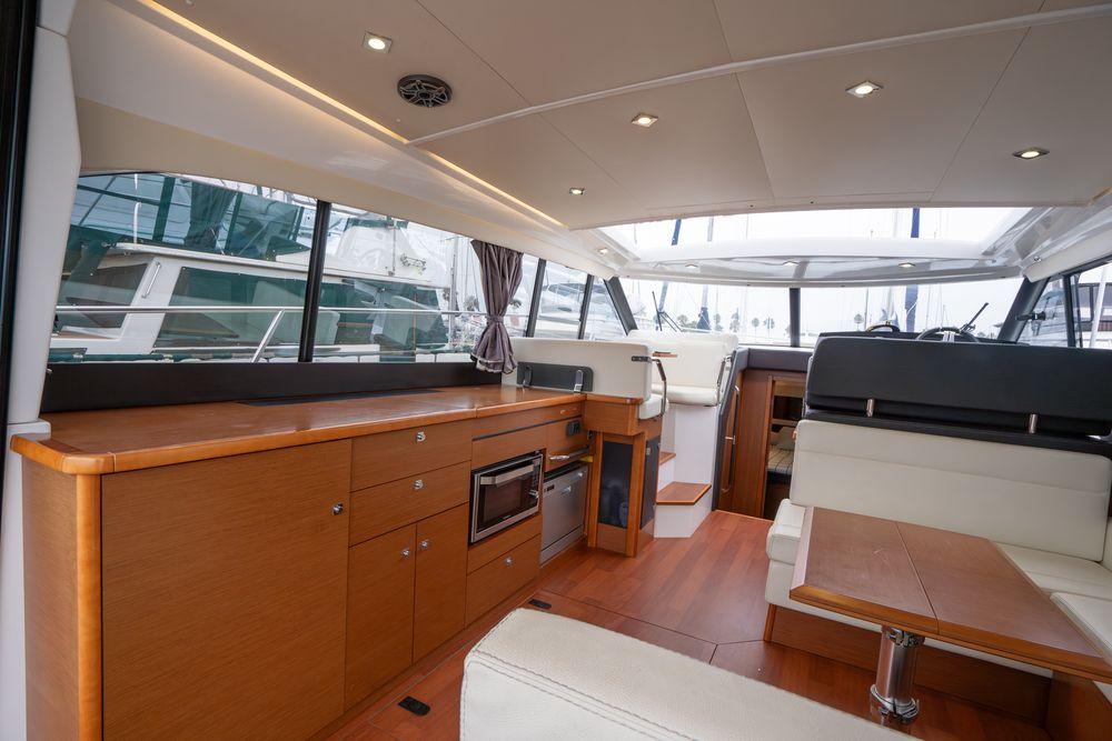 45' 2014 Jeanneau NC 14