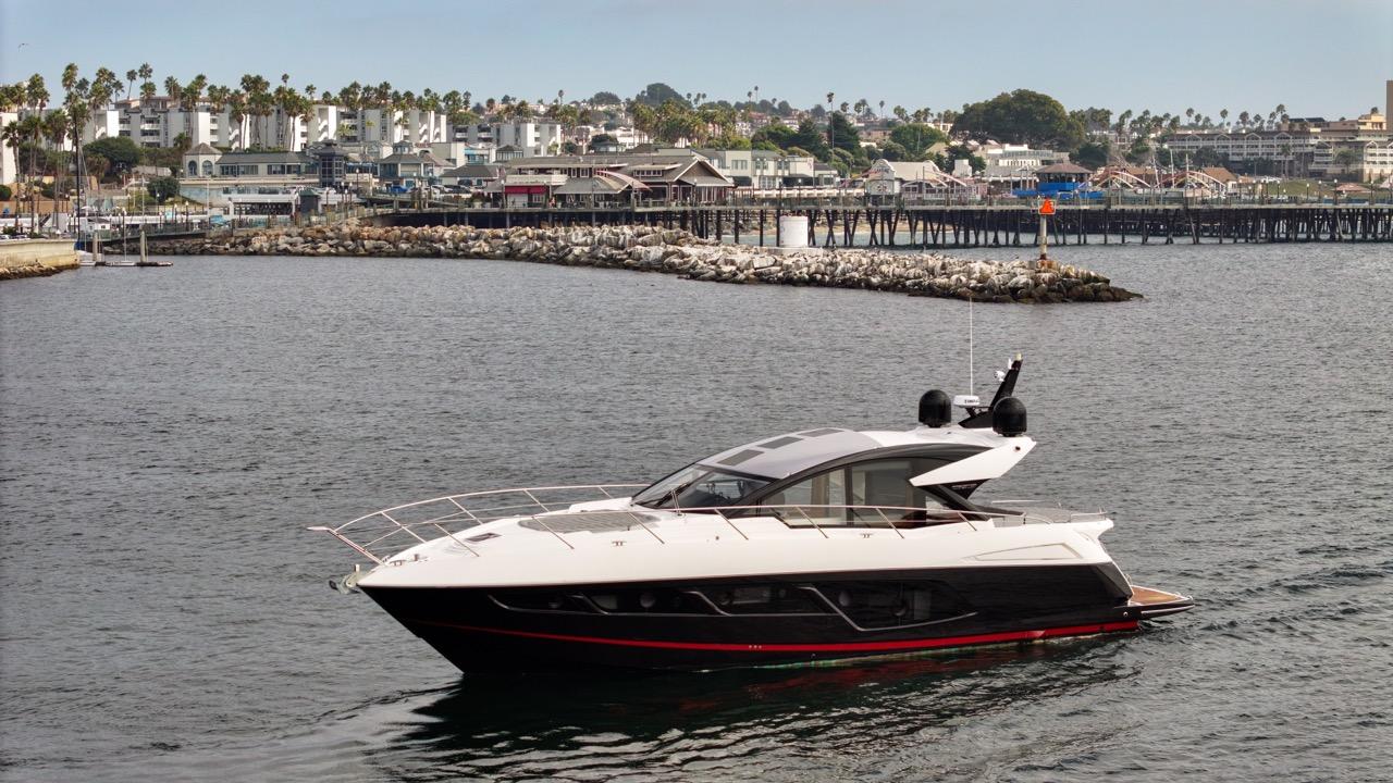 57' 2019 Sunseeker Predator 57