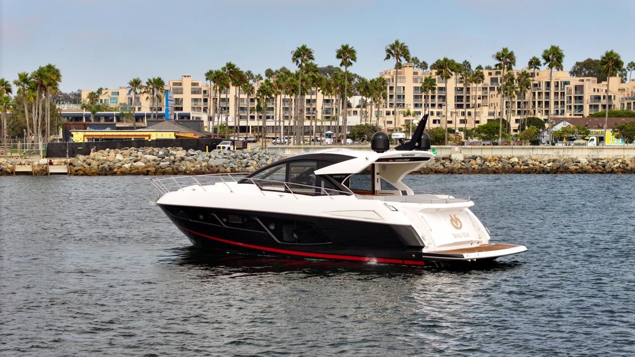 57' 2019 Sunseeker Predator 57