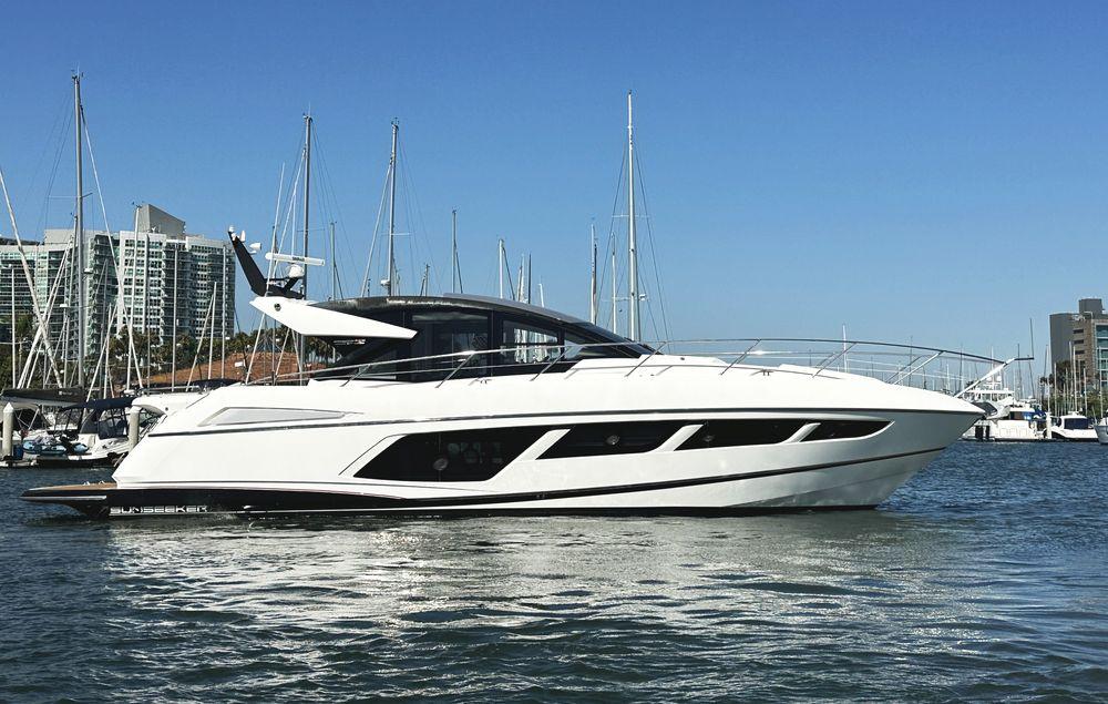 57' 2019 Sunseeker Predator 57