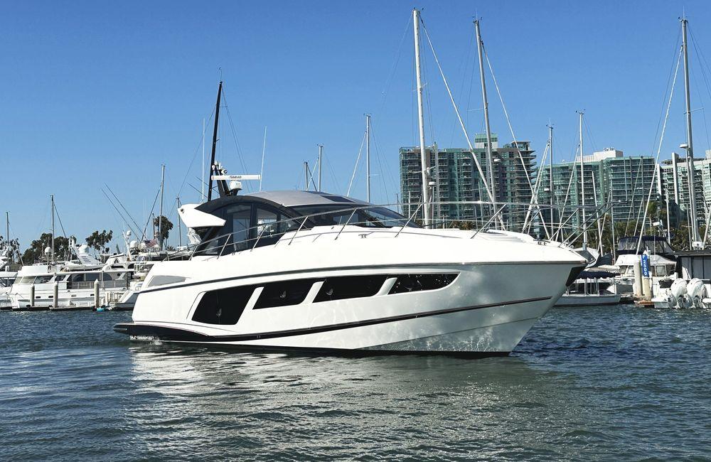 57' 2019 Sunseeker Predator 57