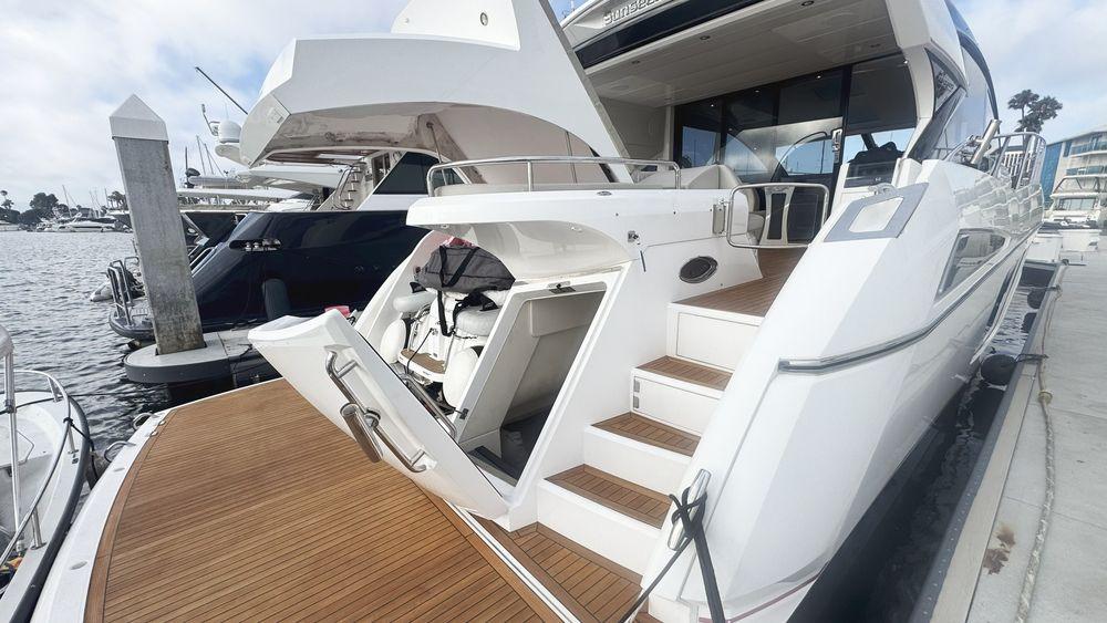 57' 2019 Sunseeker Predator 57