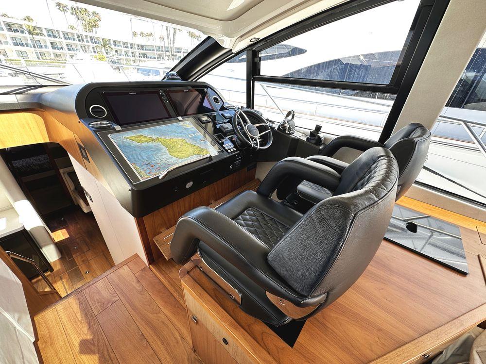 57' 2019 Sunseeker Predator 57