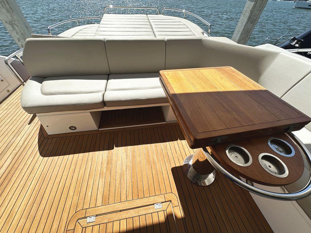 57' 2019 Sunseeker Predator 57