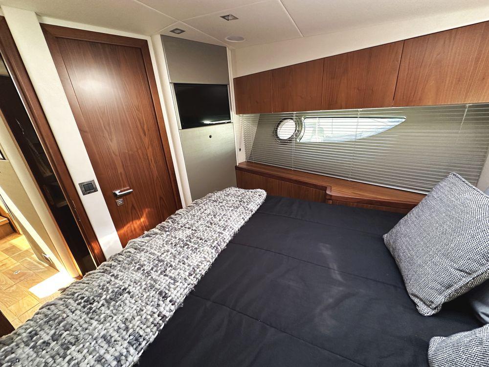 57' 2019 Sunseeker Predator 57