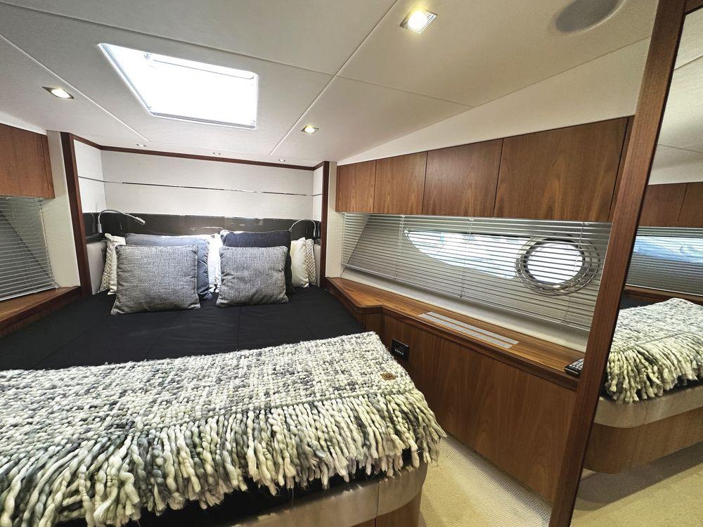 57' 2019 Sunseeker Predator 57