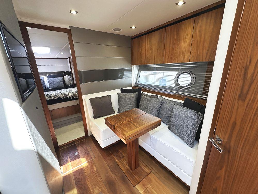 57' 2019 Sunseeker Predator 57
