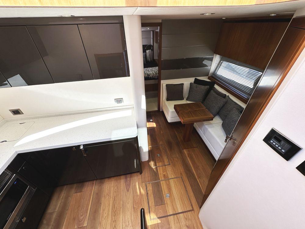 57' 2019 Sunseeker Predator 57