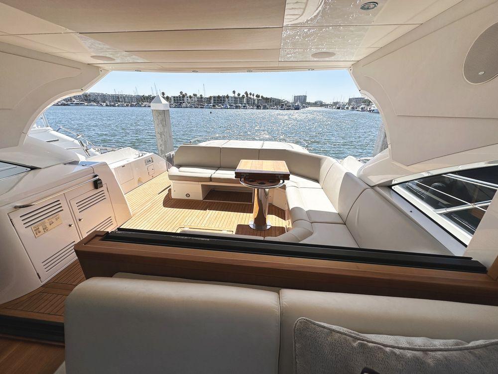 57' 2019 Sunseeker Predator 57
