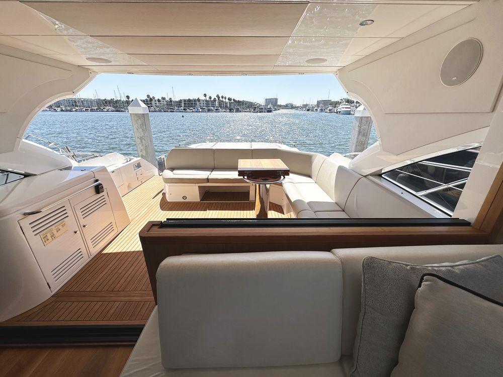 57' 2019 Sunseeker Predator 57