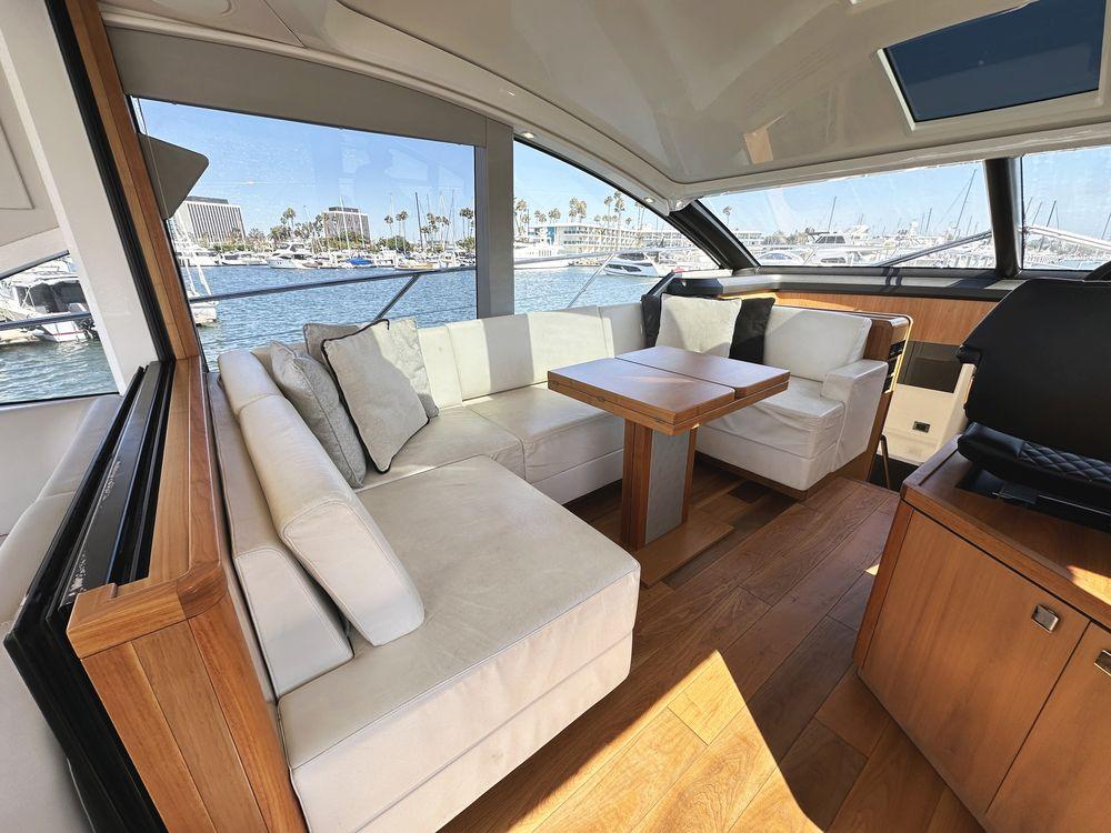 57' 2019 Sunseeker Predator 57