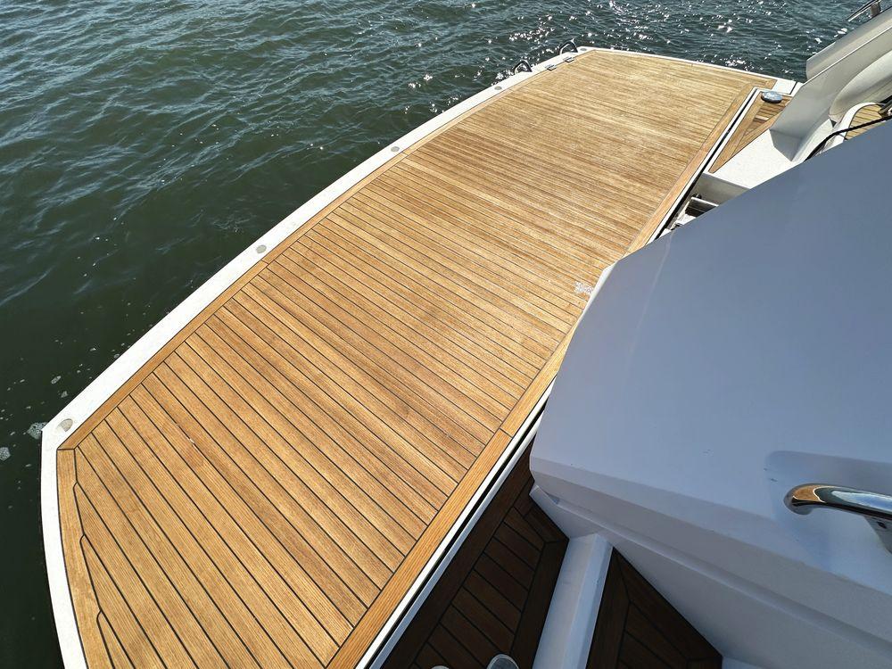 57' 2019 Sunseeker Predator 57