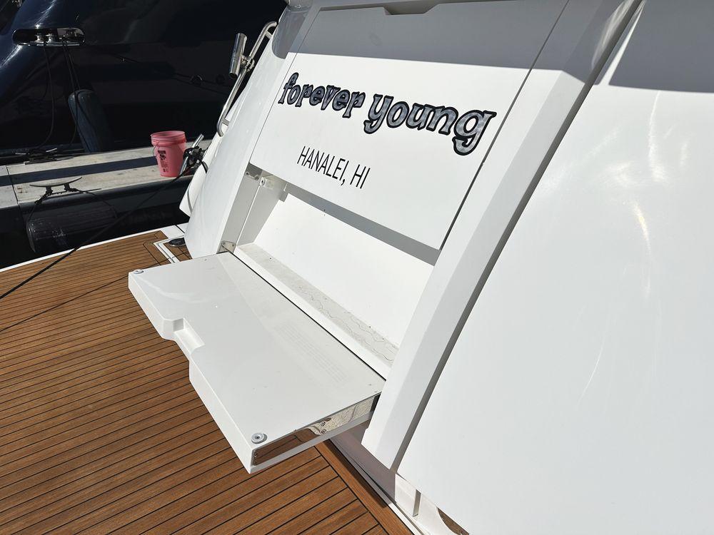 57' 2019 Sunseeker Predator 57