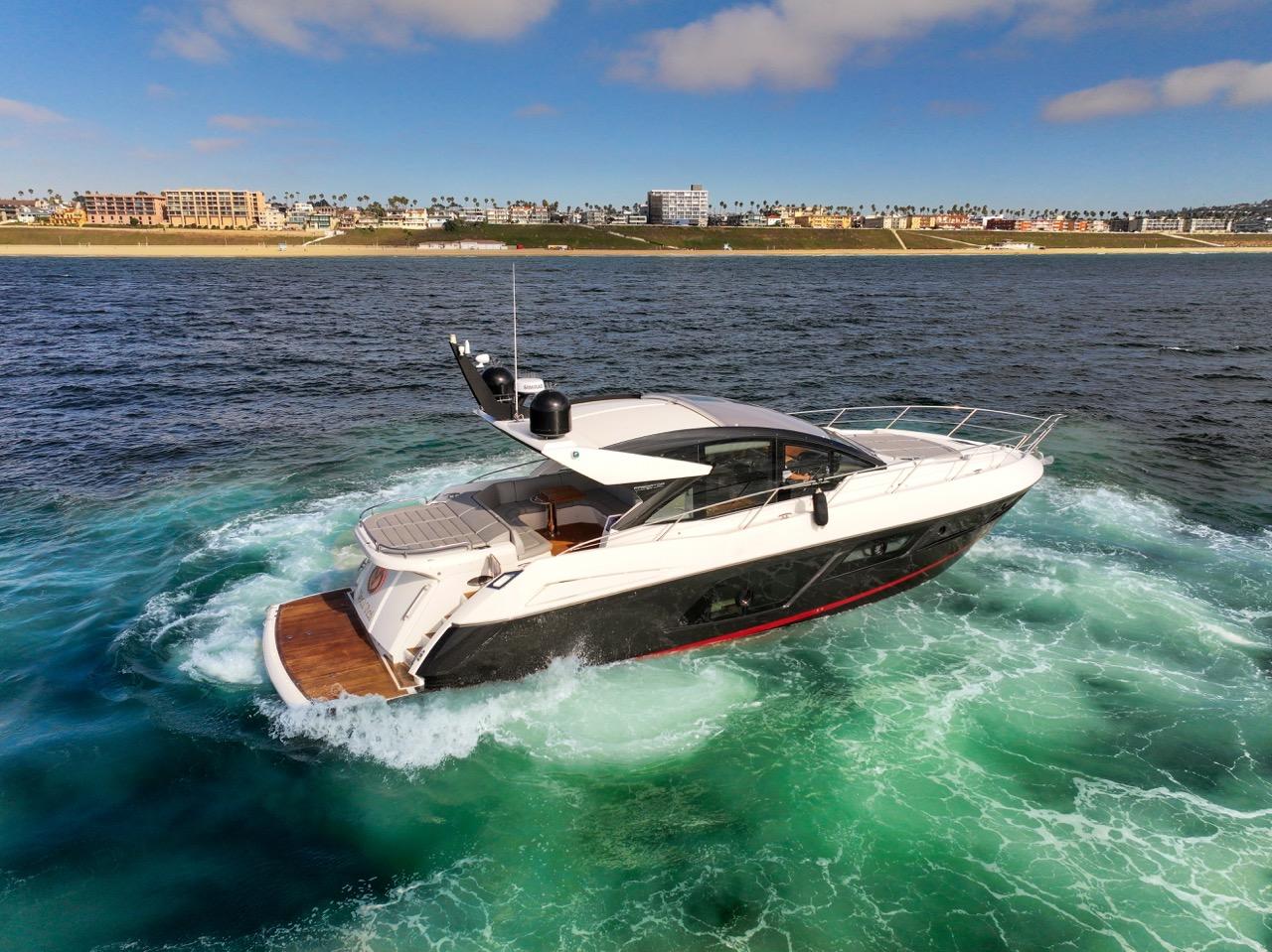 57' 2019 Sunseeker Predator 57