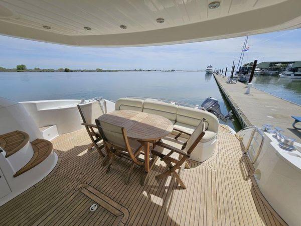66' 2005 Sunseeker Manhattan 66