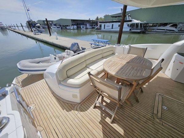 66' 2005 Sunseeker Manhattan 66