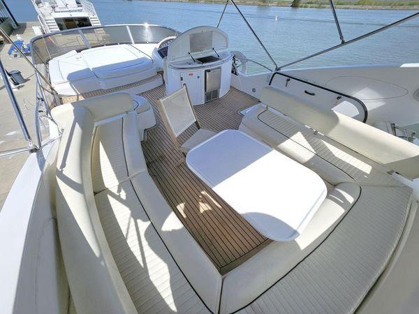 66' 2005 Sunseeker Manhattan 66