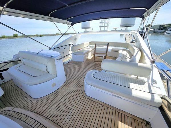 66' 2005 Sunseeker Manhattan 66