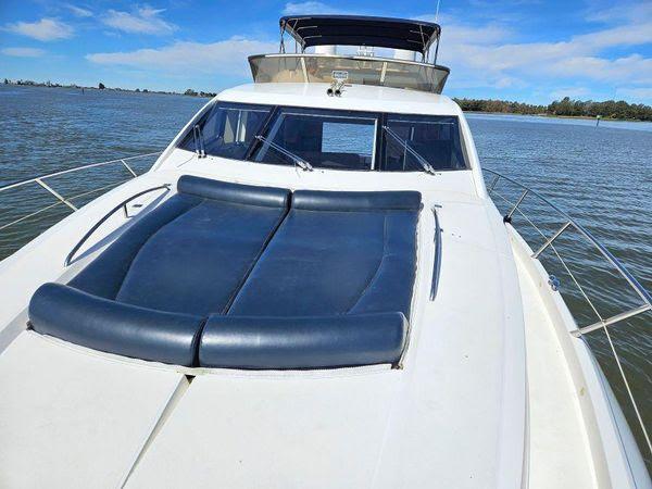 66' 2005 Sunseeker Manhattan 66