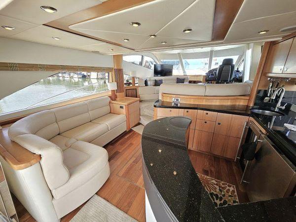 66' 2005 Sunseeker Manhattan 66
