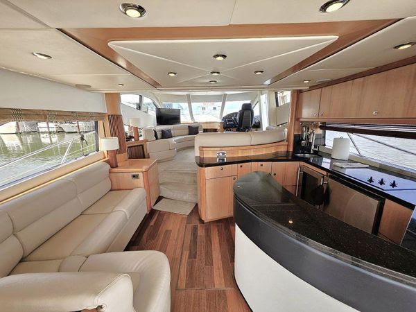 66' 2005 Sunseeker Manhattan 66