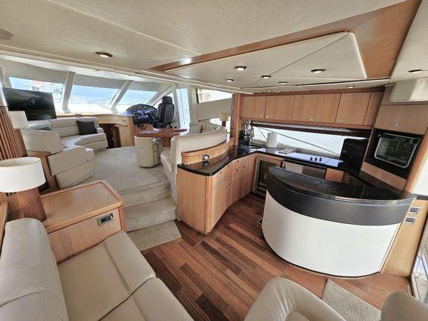 66' 2005 Sunseeker Manhattan 66