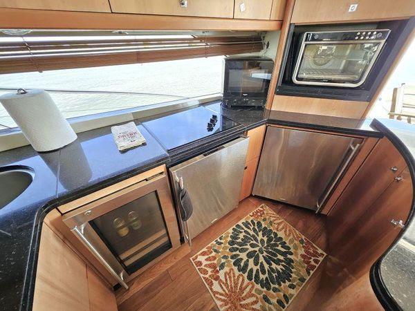 66' 2005 Sunseeker Manhattan 66
