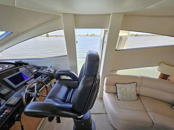 66' 2005 Sunseeker Manhattan 66
