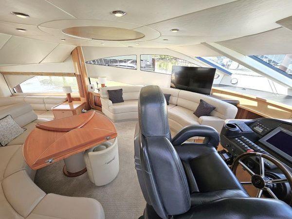 66' 2005 Sunseeker Manhattan 66