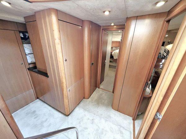 66' 2005 Sunseeker Manhattan 66