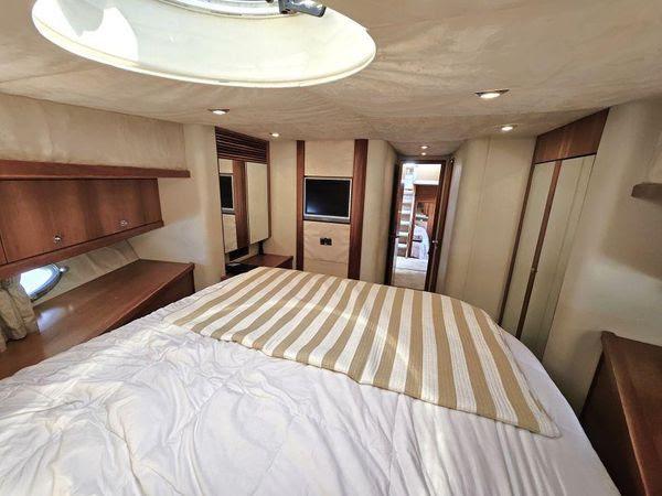 66' 2005 Sunseeker Manhattan 66