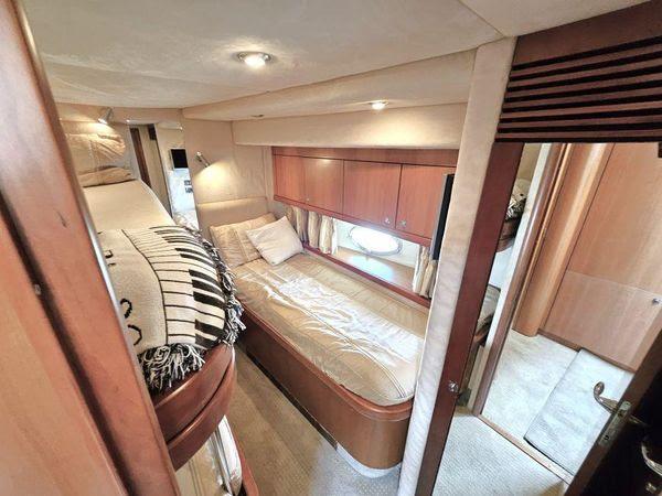 66' 2005 Sunseeker Manhattan 66