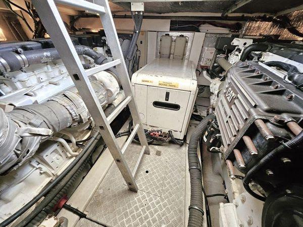 66' 2005 Sunseeker Manhattan 66